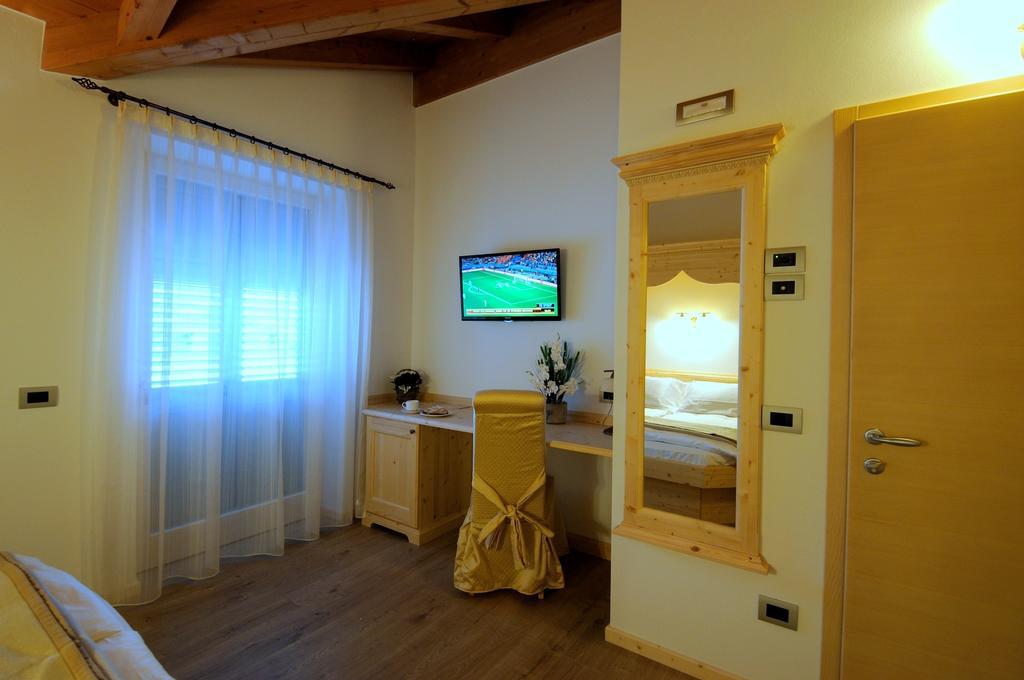 Agritur Melissa Villa Croviana Room photo