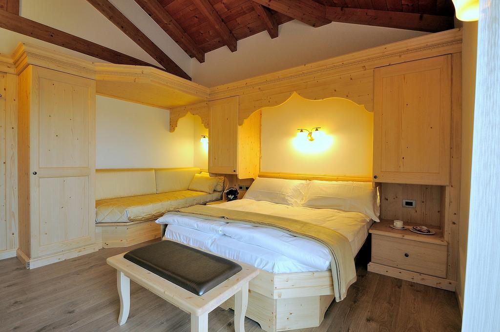 Agritur Melissa Villa Croviana Room photo